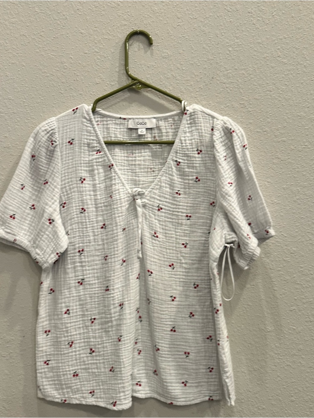 CeCe Cherry Print Gauze Top Medium Tie Front Puff Sleeve Cottagecore